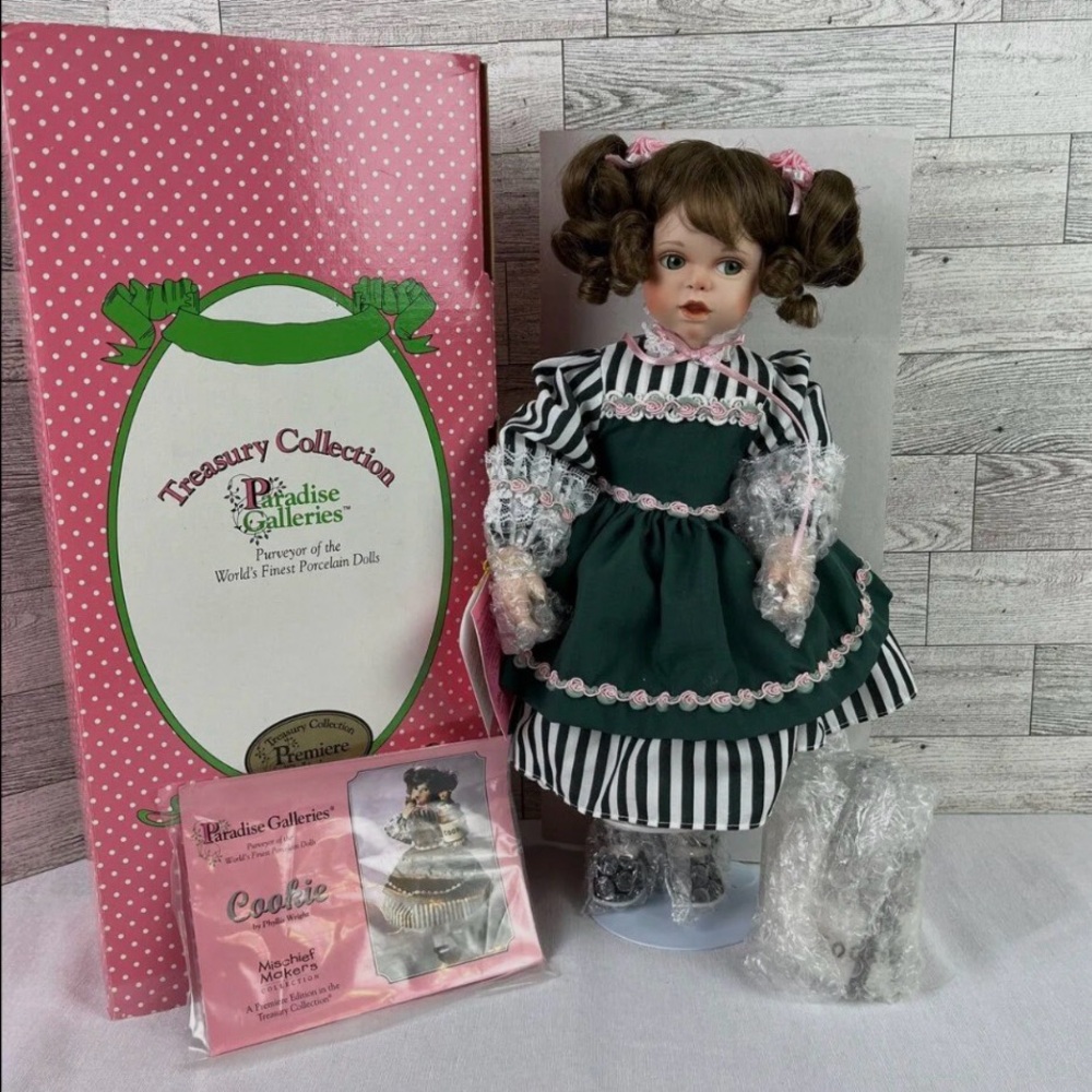 Paradise Galleries Doll Premiere Edition - Treasury Collection